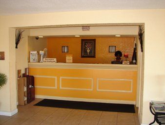נורת' צ'רלסטון Knights Inn Charleston Airport מראה פנימי תמונה