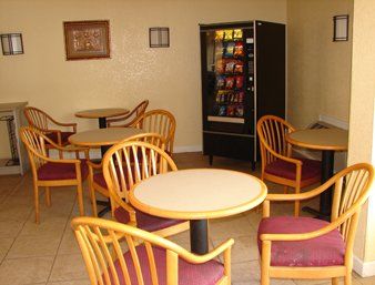 נורת' צ'רלסטון Knights Inn Charleston Airport מסעדה תמונה